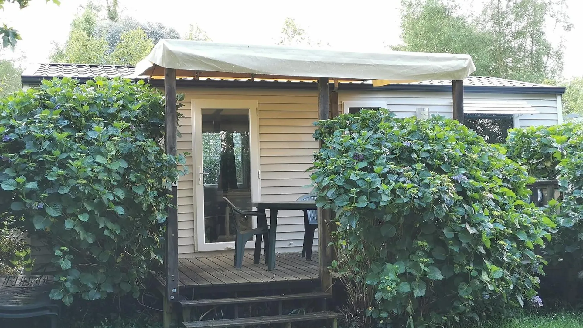 Mobil-Home Dans Le Calme Du Domaine De Lanniron R24 Quimper